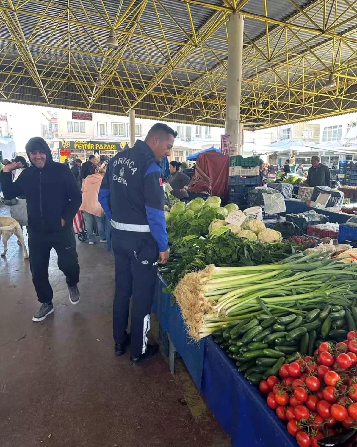 Ortaca pazarında etiket denetimleri sürüyor