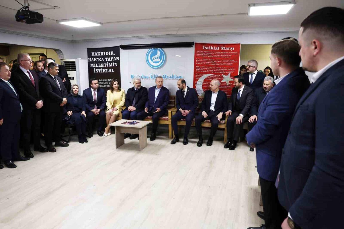 Cumhurbaşkanı Erdoğan: "Amerika\'ya şu seçimlerde bir ders vermemiz lazım"