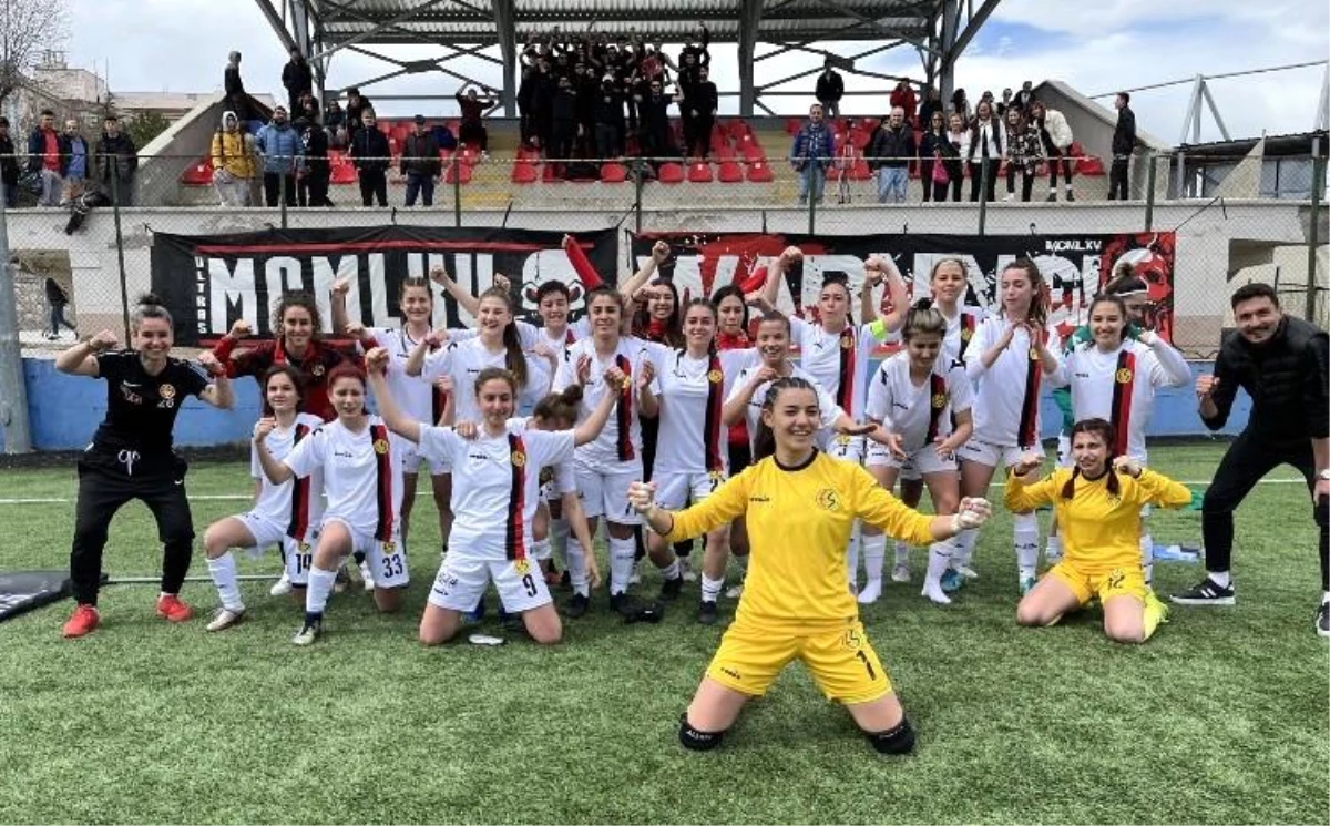 Eskişehirspor, Kadınlar Ligi\'nde tutulamıyor