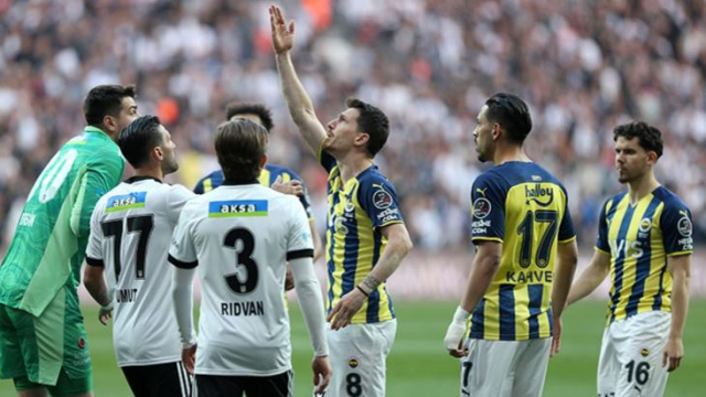 Fenerbahçe'nin muhtemel 11'ini gören Beşiktaşlılar, Jesus'a salladı: Amacı provokasyon