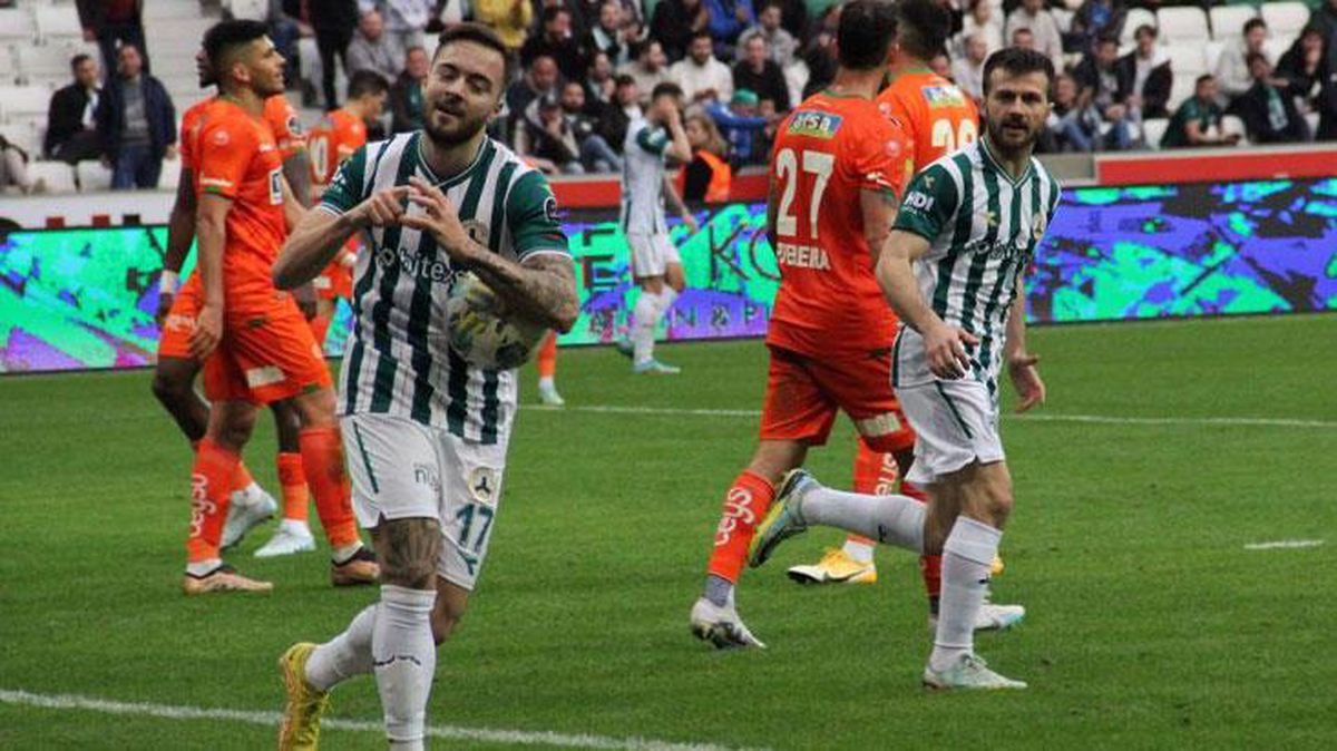 Giresun'da çılgın maç! Ne olduysa 4 dakikada oldu