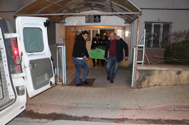 Rus eşini defalarca bıçaklayarak öldürdü! Sebebi sosyal medyadan görüntülü konuşurken görmesi