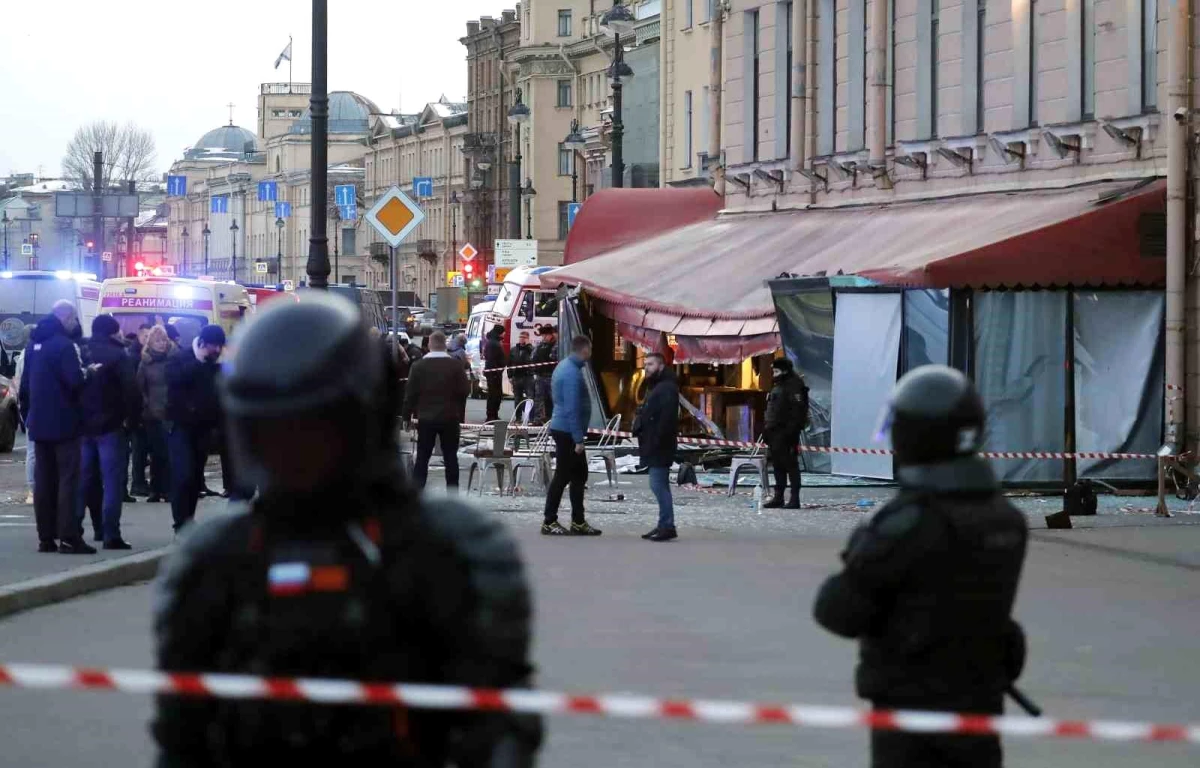 Rusya\'da kafede patlama! Putin yanlısı blog yazarı hayatını kaybetti: 16 yaralı