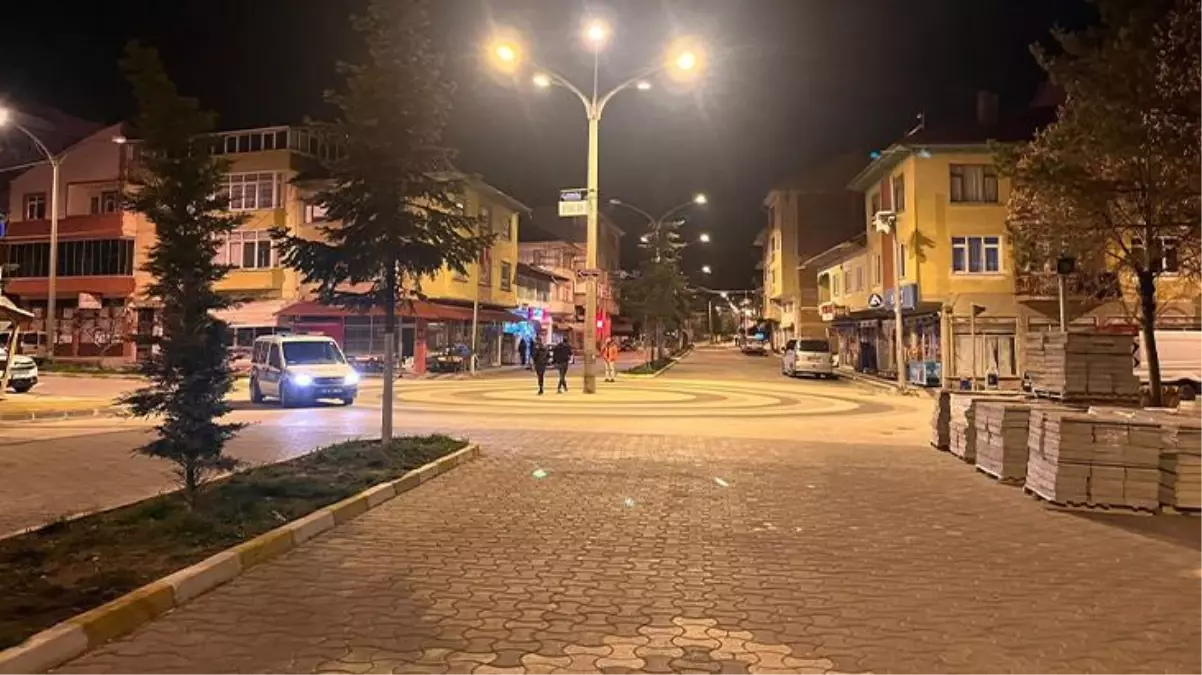 Son Dakika: Kastamonu\'da gece yarısı 4.2 büyüklüğünde deprem