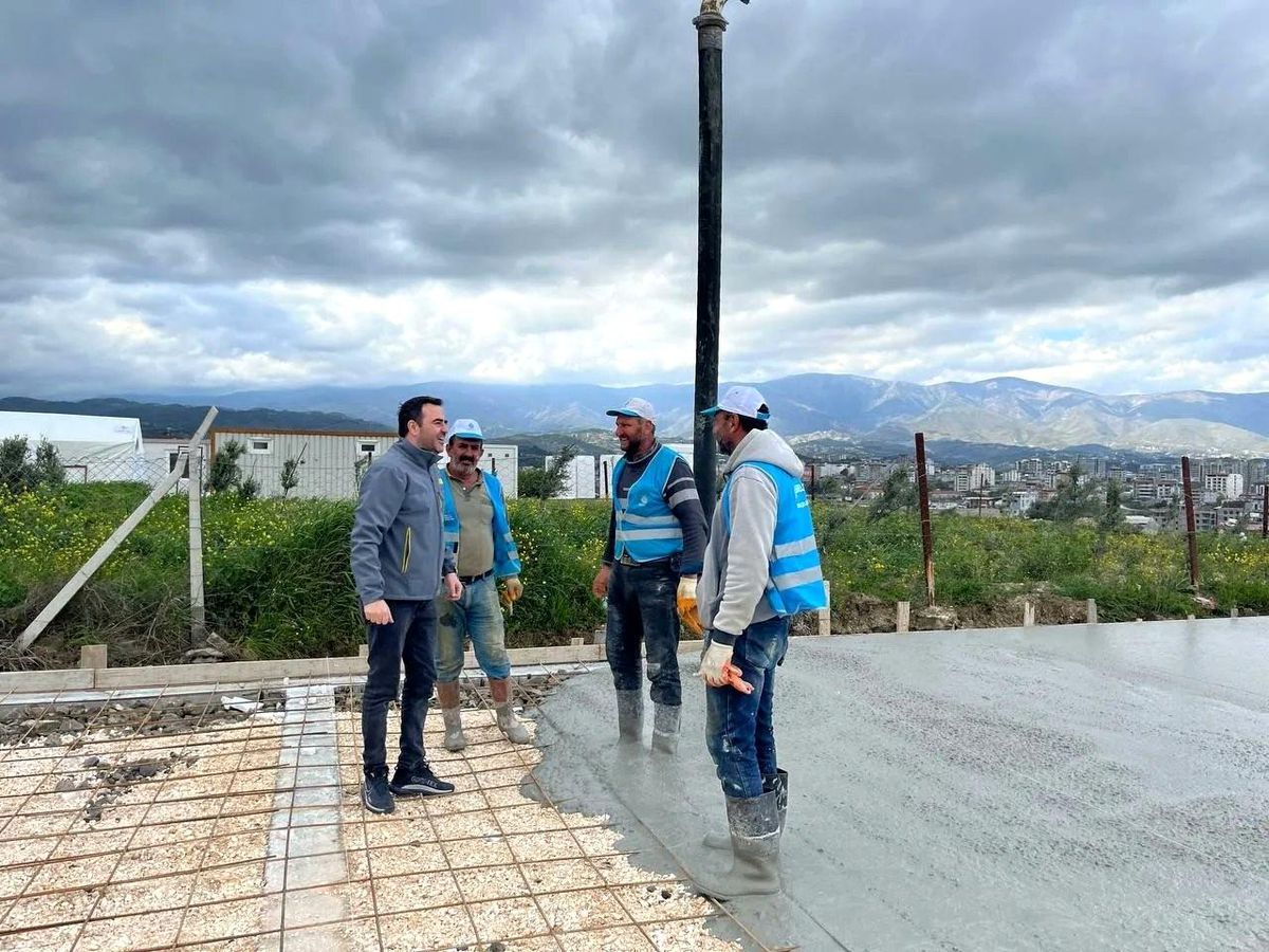 Başiskele Belediyesi Hatay\'da gönüllere dokunuyor