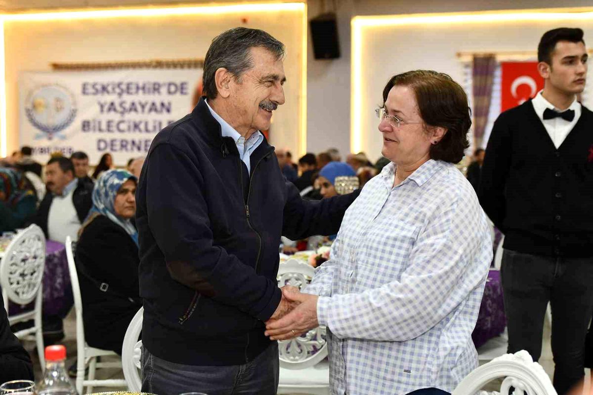 Başkan Ataç Bilecikliler ile iftarda buluştu