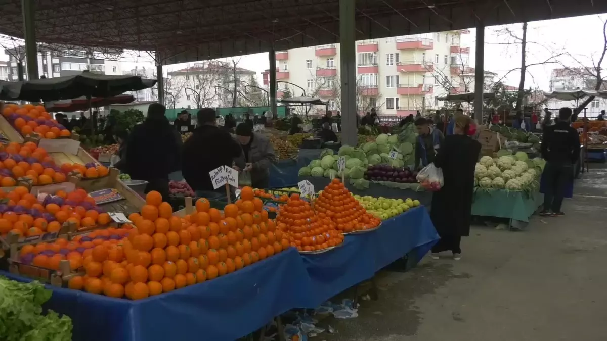 Disk-Ar: "Mart Ayında Göre Gıda Enflasyonunu Ortalama Yüzde 67,9 Olarak Hesaplarken Emeklilerde Gıda Enflasyonu Yüzde 86,5 Oldu"