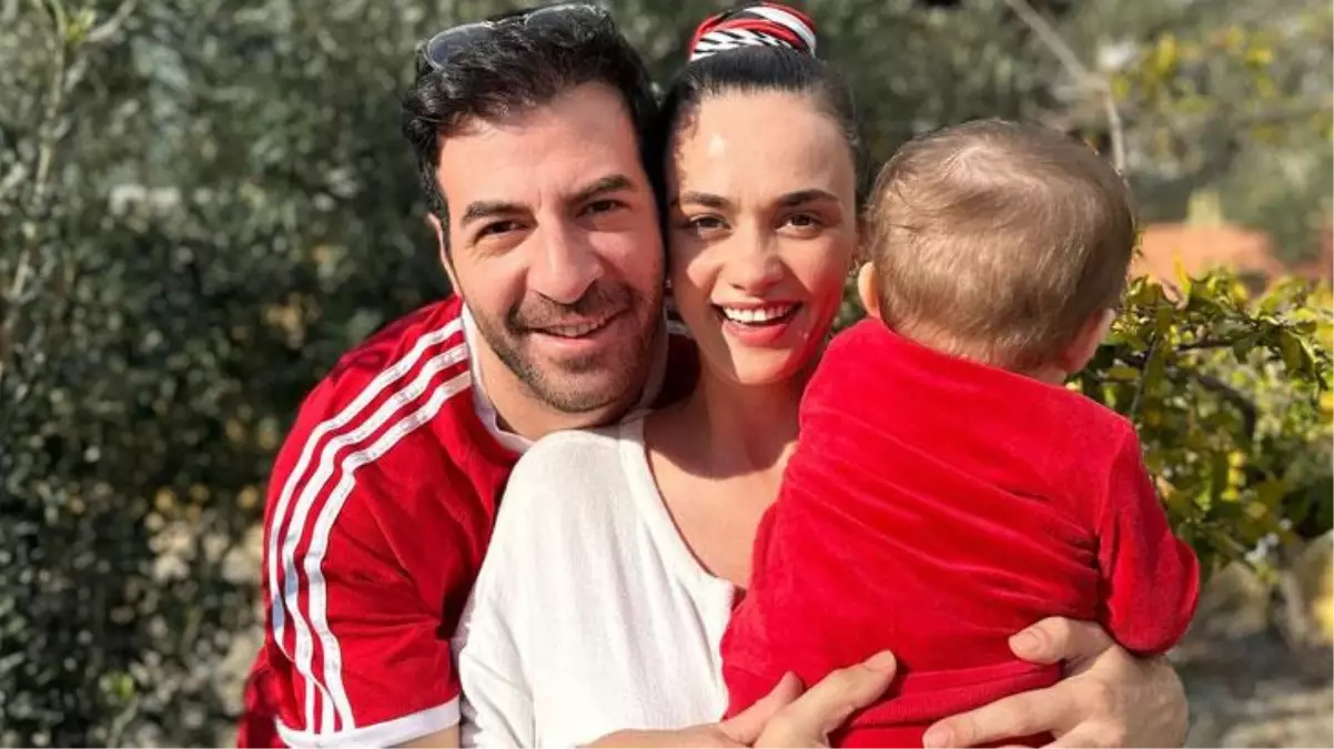 Hande Soral ve İsmail Demirci\'den aile pozu! Bebeklerinin yüzünü ilk defa paylaştılar