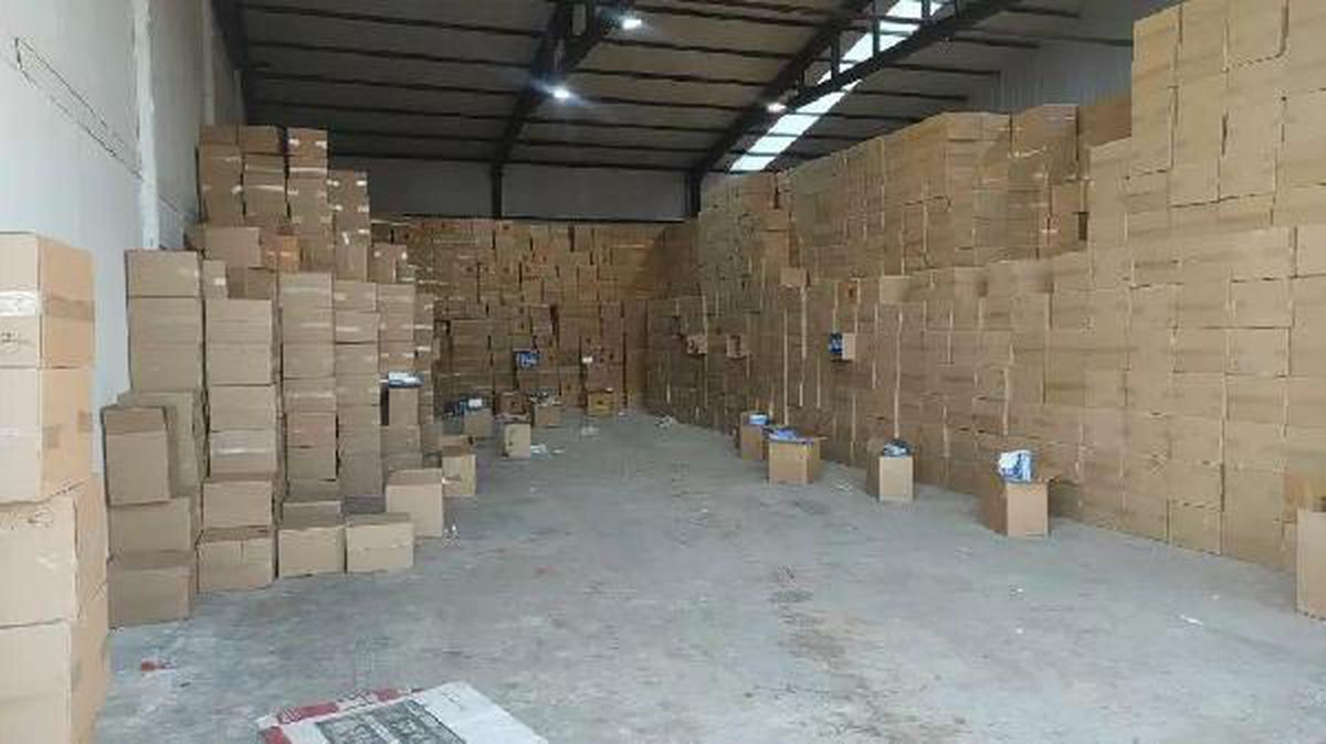 İzmir\'de 672 milyon 490 bin adet bandrolsüz makaron ele geçirildi