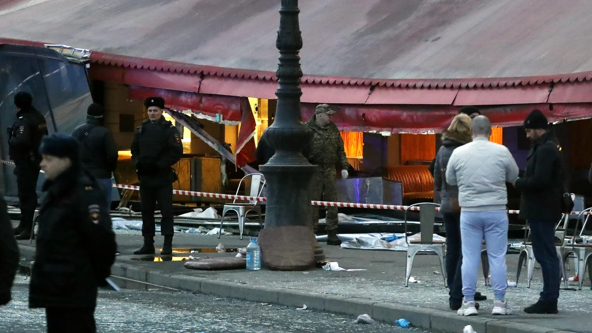 St. Petersburg\'daki bir kafeye düzenlenen bombalı saldırıda Kremlin yanlısı blogger öldü