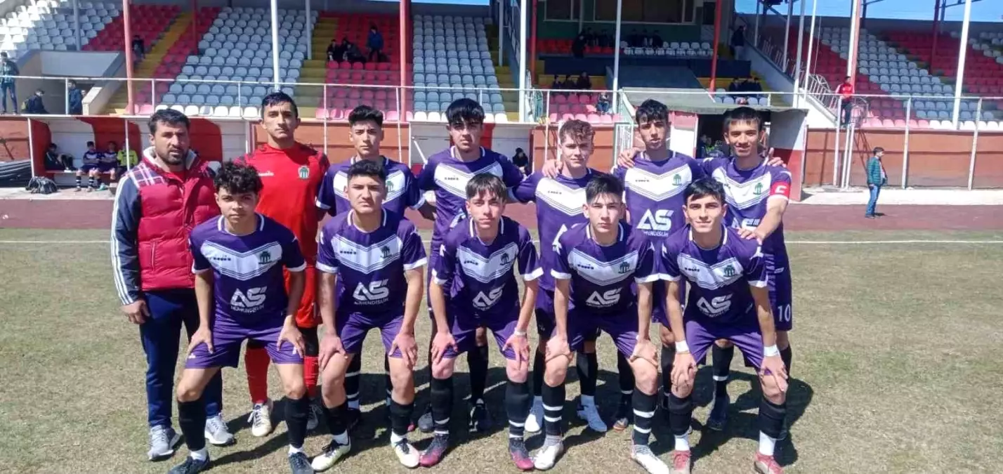 Şuhut Hisarspor U18\'de şampiyonluğu garantiledi