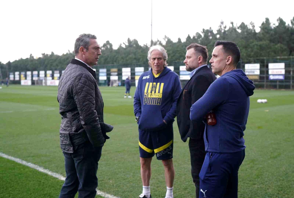 Ali Koç, Fenerbahçe antrenmanını takip etti