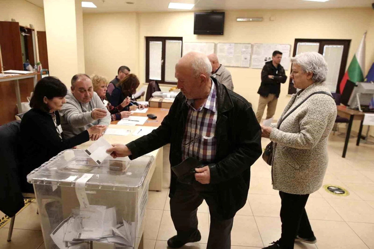 Bulgaristan Parlamento seçimleri için Trakya\'dan 12 bin 682 oy kullanıldı