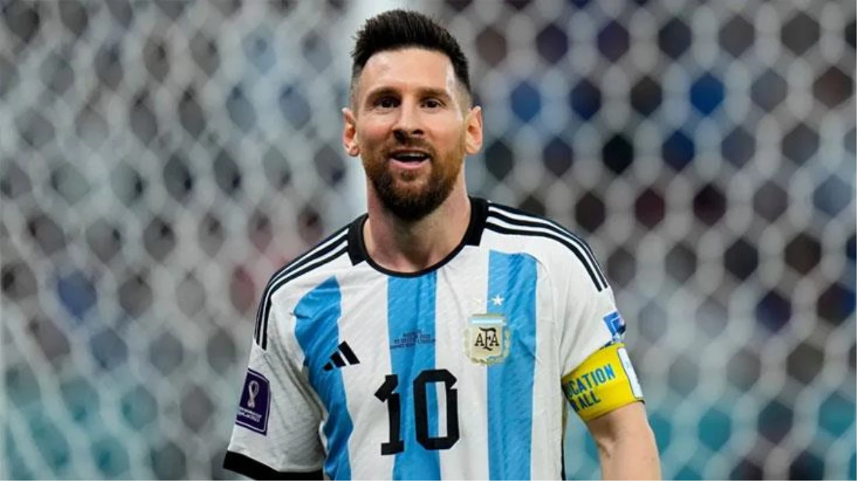 Dünya basını çalkalanıyor! Futbol tarihinin en yüksek teklifi Messi\'ye resmen yapıldı