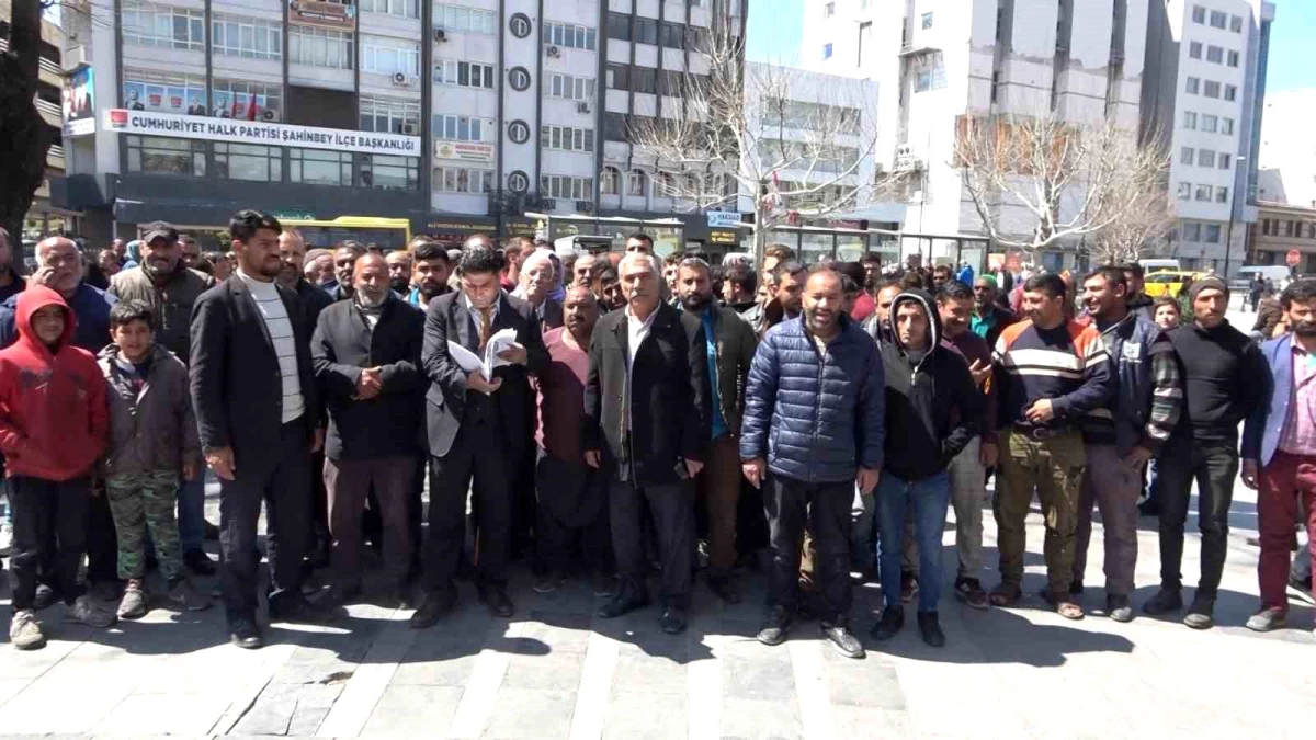 Gaziantep\'teki Abdal aşiretinden 500 kişi CHP\'den istifa etti