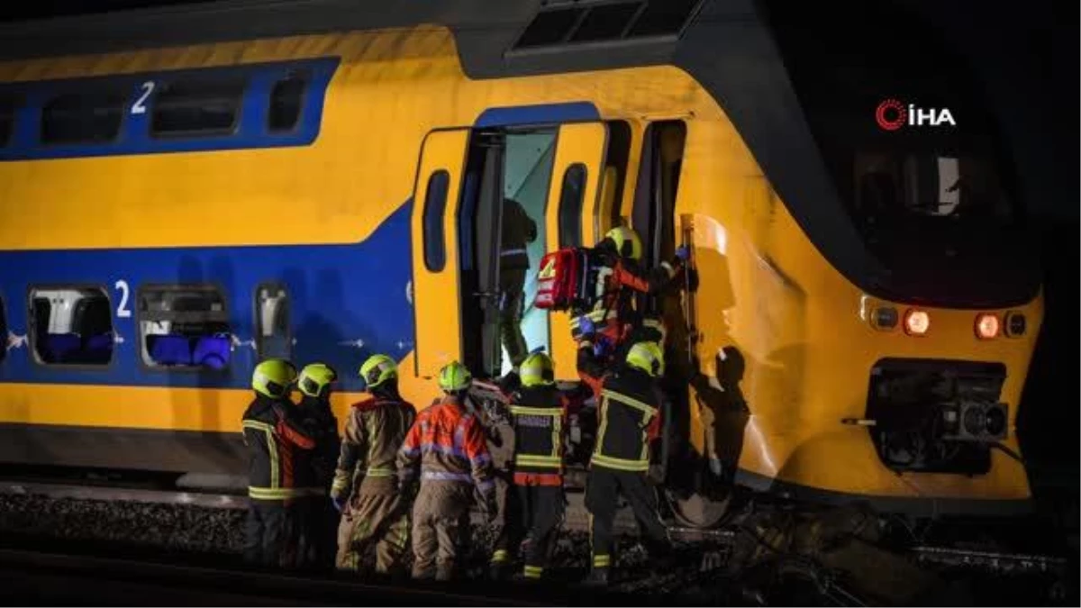 Hollanda\'da yolcu treni raydan çıktı: 1 ölü, 30 yaralı