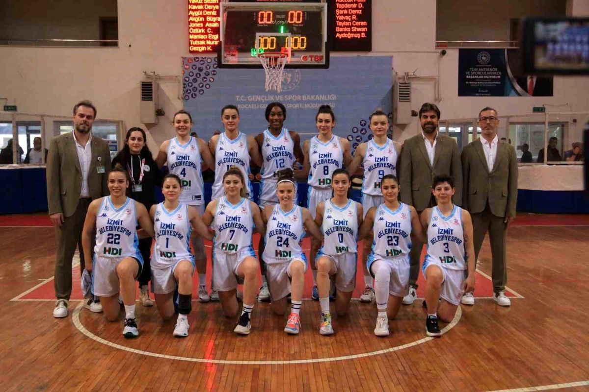 İzmit Belediyespor\'dan hakem açıklaması