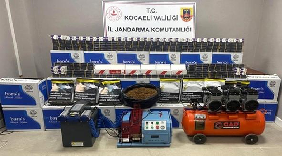 Kocaeli\'de Jandarma 82 parça tarihi eser ele geçirdi
