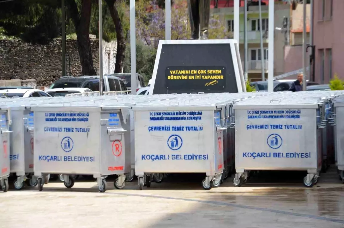 Koçarlı Belediyesi\'ne 535 adet çöp konteyneri hibe edildi