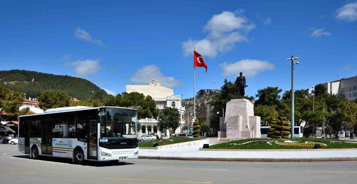 Muğla\'da depremzede öğrenciler ücretsiz taşınacak