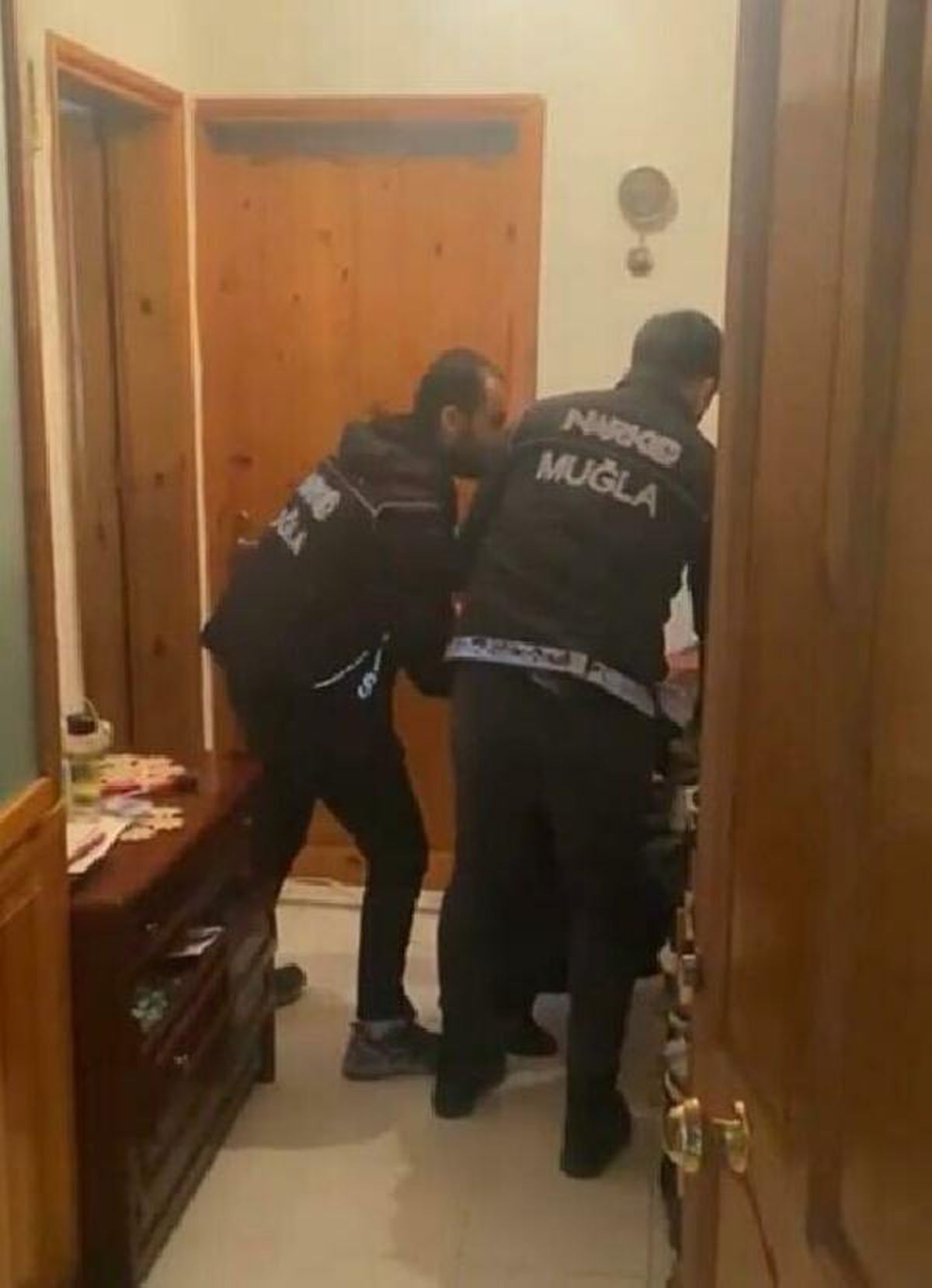 Muğla ve İzmir\'de uyuşturucu operasyonu: 25 gözaltı
