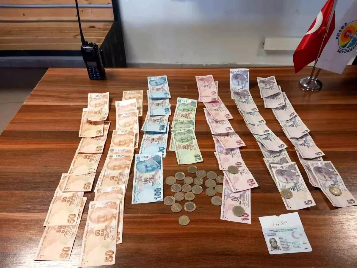 Adana\'da 3 saat dilenen şahsın üzerinden bin 385 lira çıktı