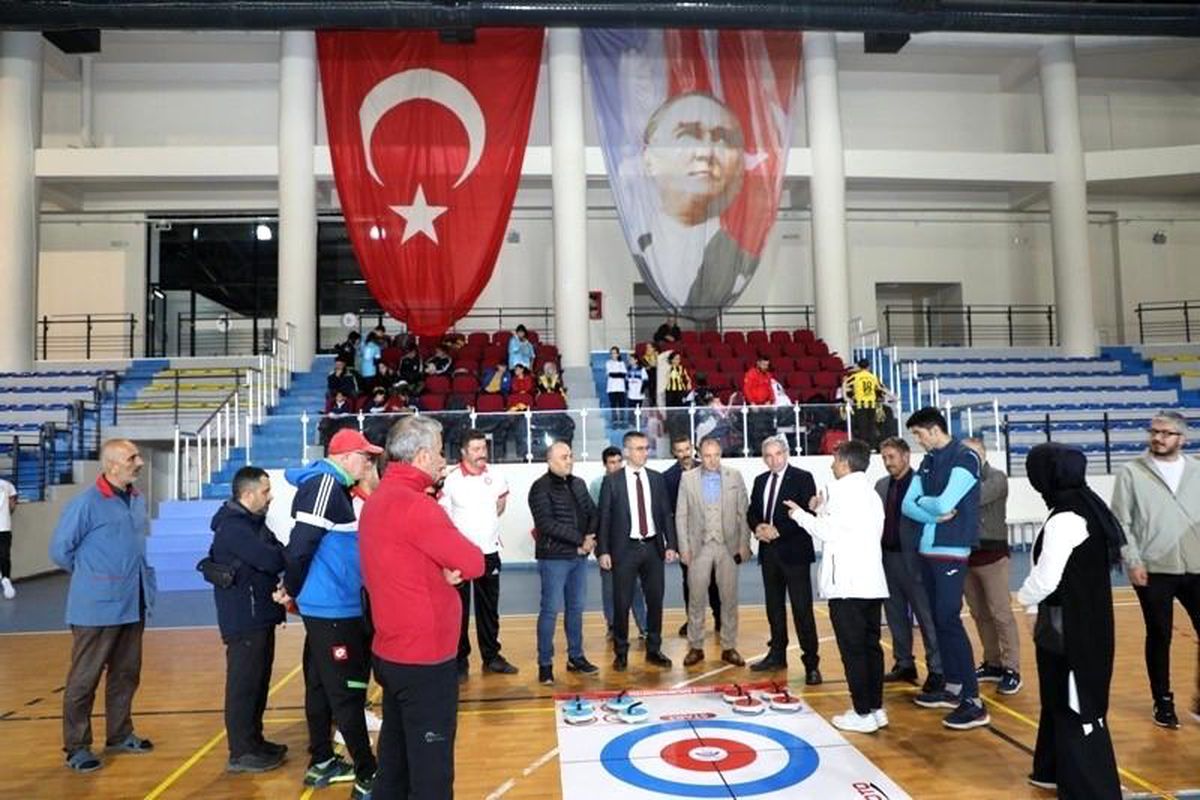 Ağrı\'da Curling müsabakaları başladı