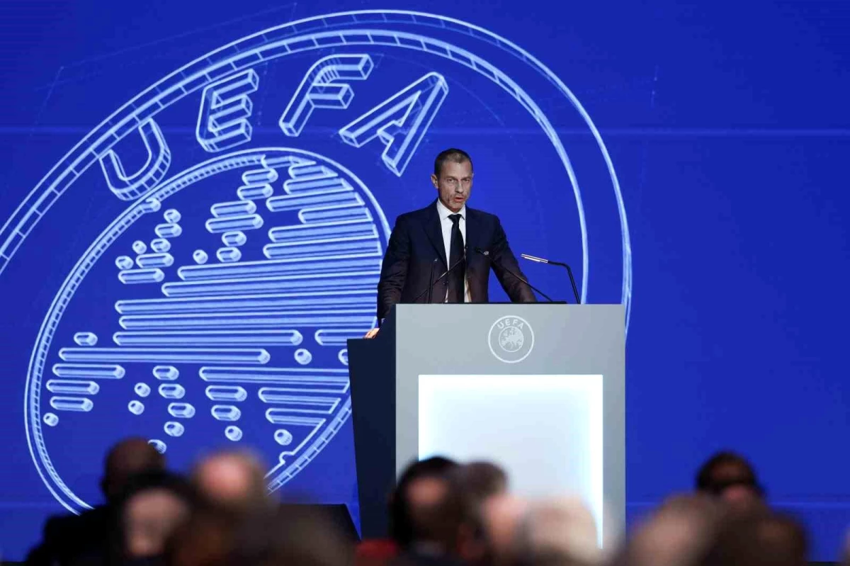 Aleksander Ceferin yeniden UEFA Başkanı seçildi