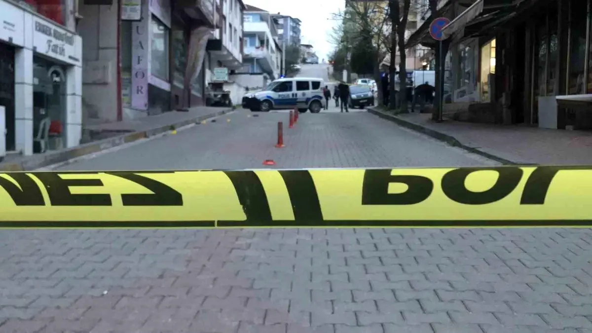 Cadde ortasında korkunç cinayet: Berbere iş yerinin önünde kurşun yağdırdılar