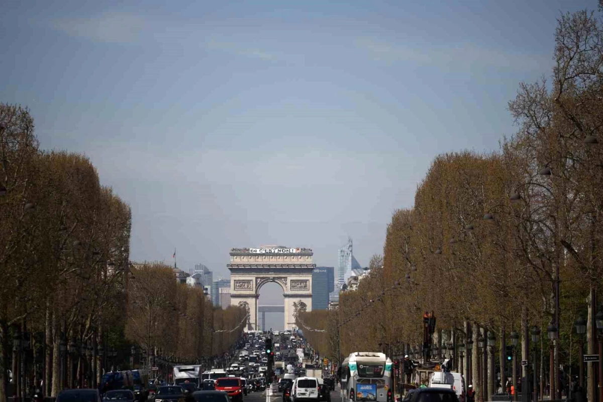 Fransa\'da hükümetle sendikaların "emeklilik reformu" görüşmesi sonuçsuz kaldı