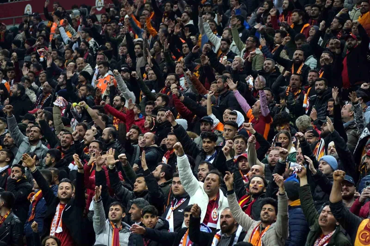 Galatasaray Medipol Başakşehir maçını 31 bin 629 taraftar izledi