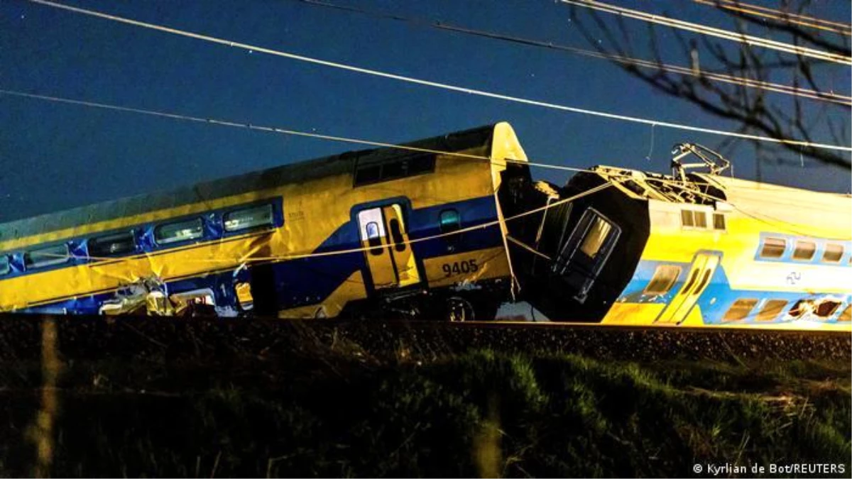 Hollanda\'da tren kazası: En az 1 ölü, 30 yaralı