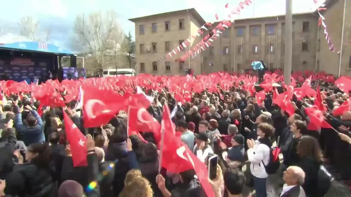 İmamoğlu Isparta\'da: "Gap\'ı Gaptırmam\' Diyen Rahmetli Demirel, Bir Gün Şapkasını Kapmaya Çalışan Bir Vatandaşa \'Şapkayı Gaptırmam\' Demişti.