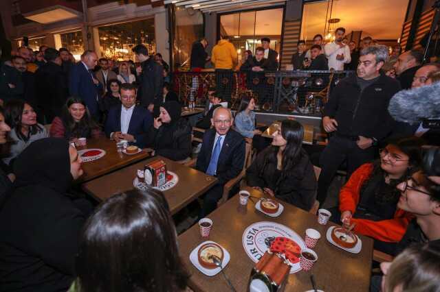 Sütlaç yiyen Kılıçdaroğlu, 'Hesabı kim ödeyecek?' dedi, İmamoğlu'nun yanıtı kahkahaya boğdu