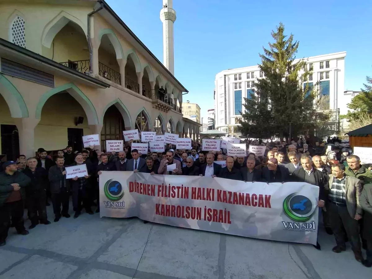 Van\'da İsrail\'in Mescid-i Aksa\'ya saldırıları protesto edildi