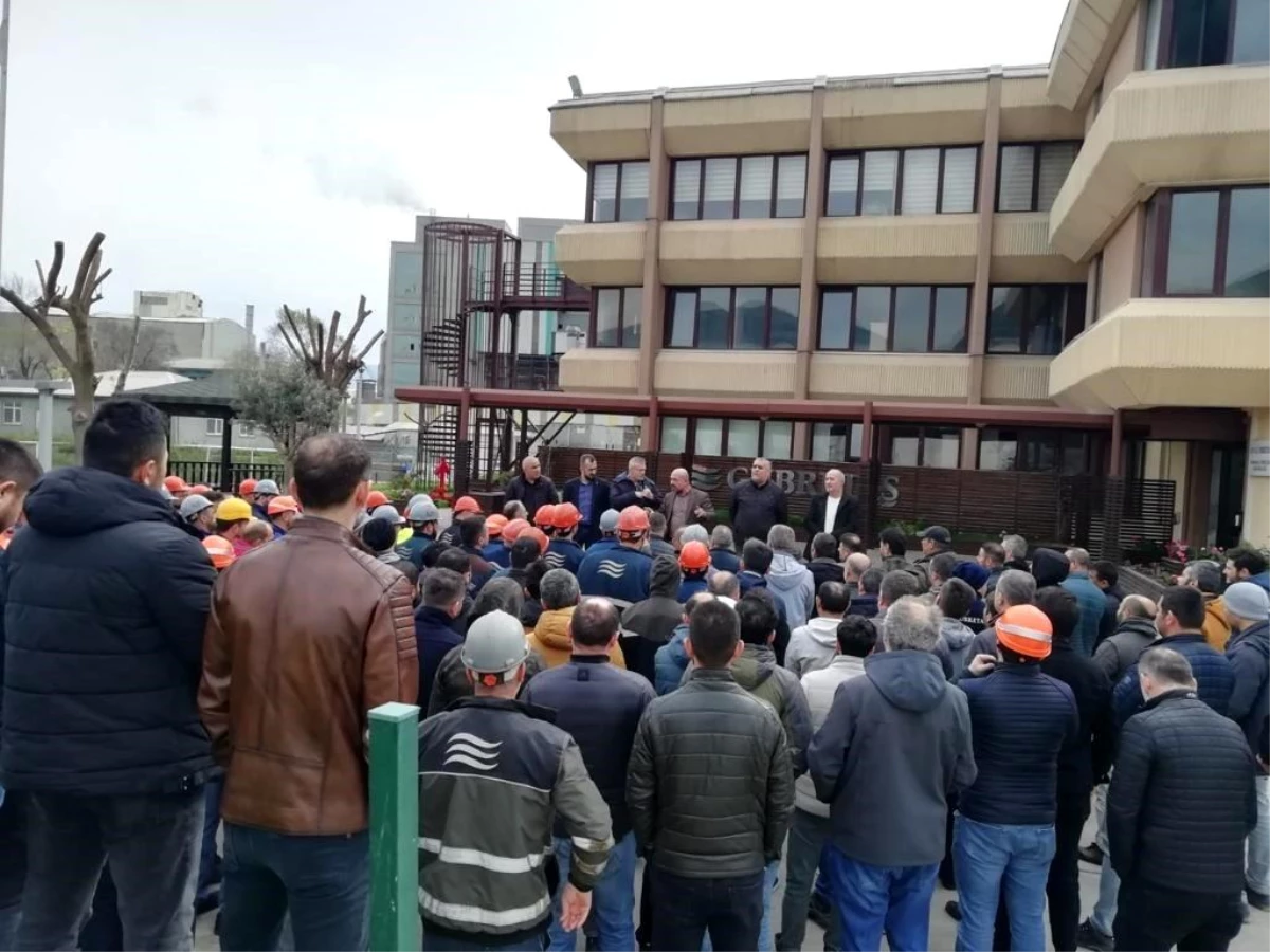 Gübretaş\'ta işçiler ayaklandı, sloganlarla yönetim binasına yürüdü