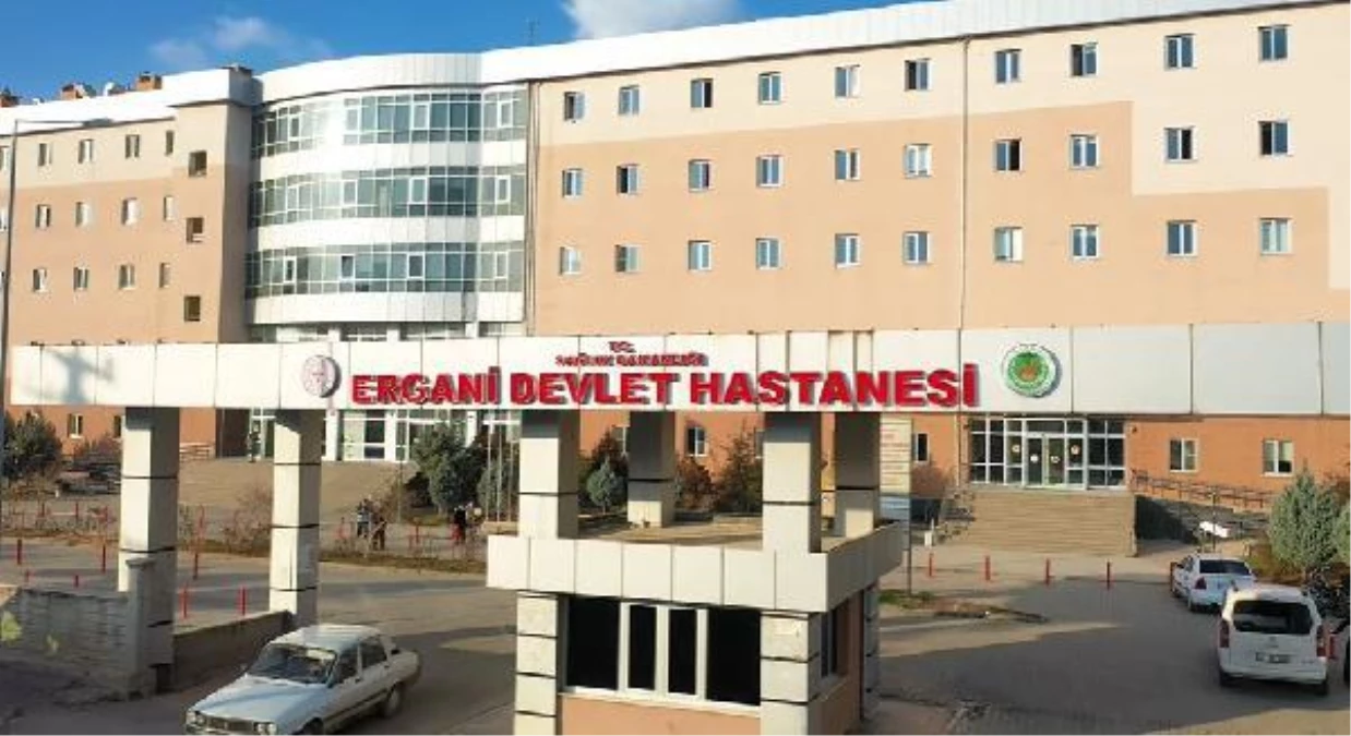 HEMŞİRE BANDI ÇIKARIRKEN BEBEĞİN PARMAĞINI KESTİ, SORUŞTURMA BAŞLATILDI