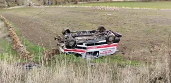 Kayseri'de ambulans takla attı: 3 yaralı