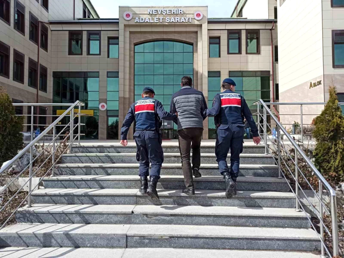 Nevşehir\'de 25 yıl cezası olan şahıs yakalandı
