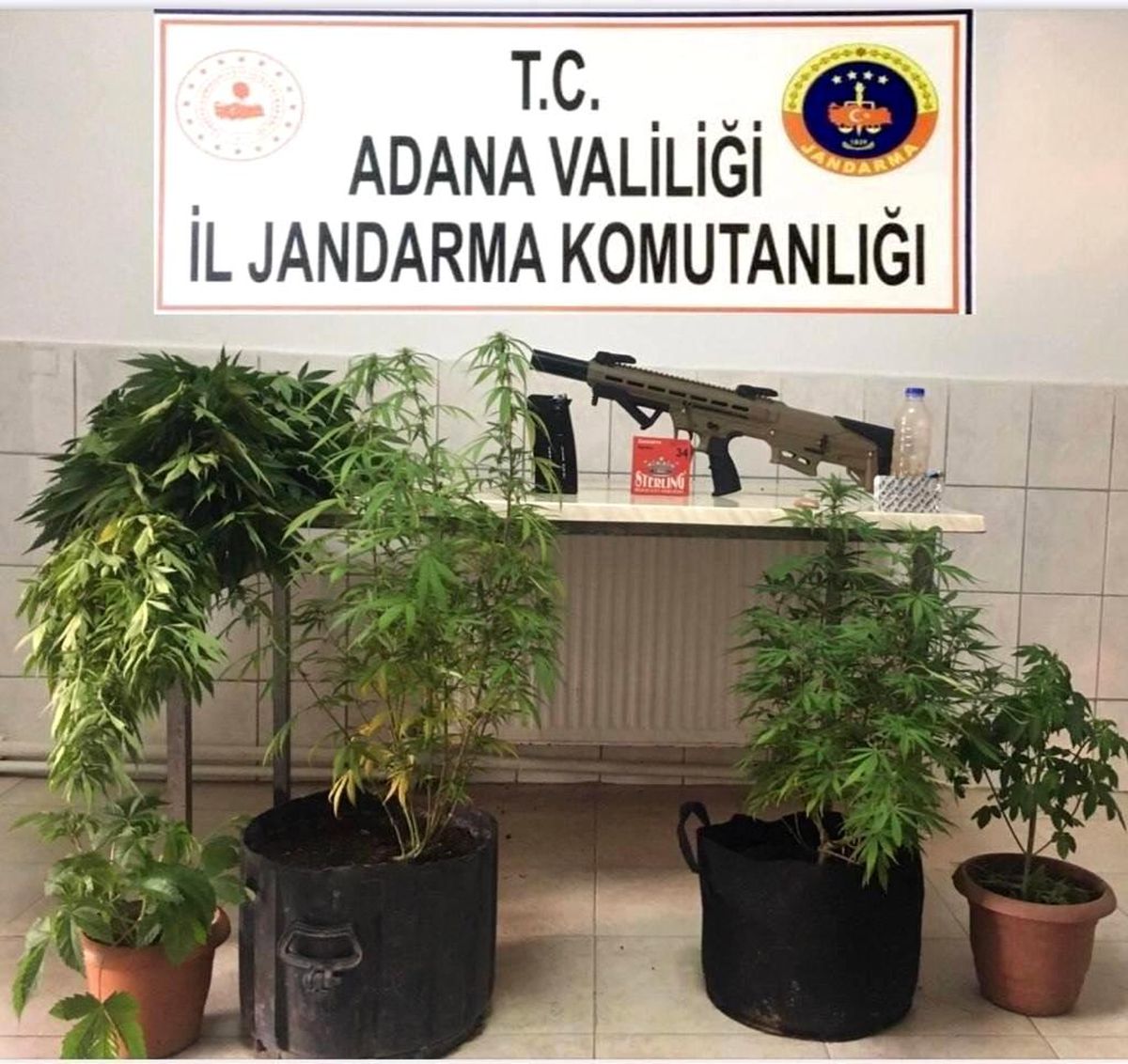 Adana\'da uyuşturucu ile mücadele 2 şüpheli yakalandı