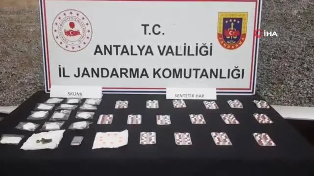 Antalya\'da jandarmadan \'hap\' operasyonu