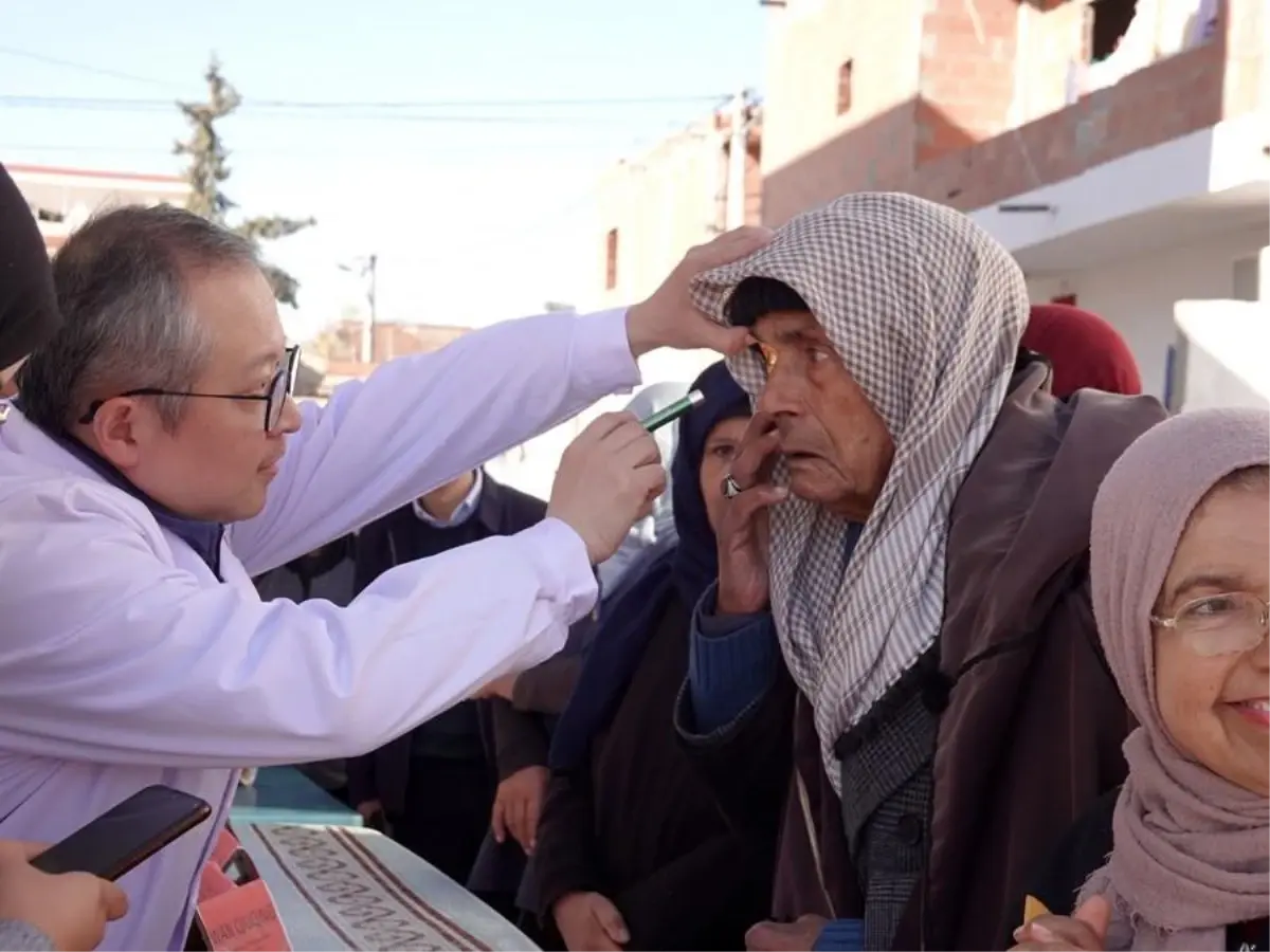 Çin\'in Yurt Dışına Yolladığı Sağlık Personeli 60 Yılda 290 Milyon Hastayı Tedavi Etti