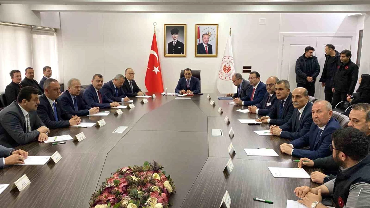 Enerji ve Tabii Kaynaklar Bakanı Dönmez Zonguldak\'ta