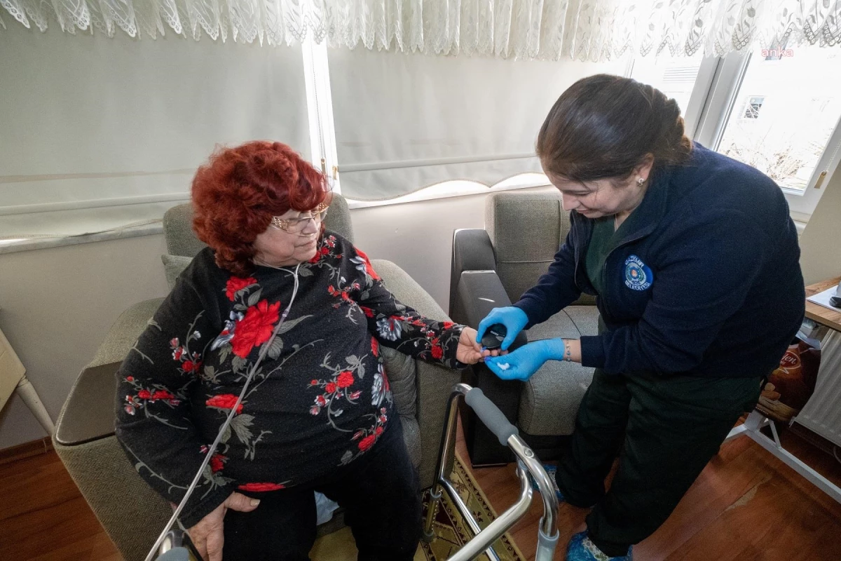 Gaziemir Belediyesi\'nin Sağlık Ekibi, 4 Yılda 42 Bin 214 Hastaya Ulaştı