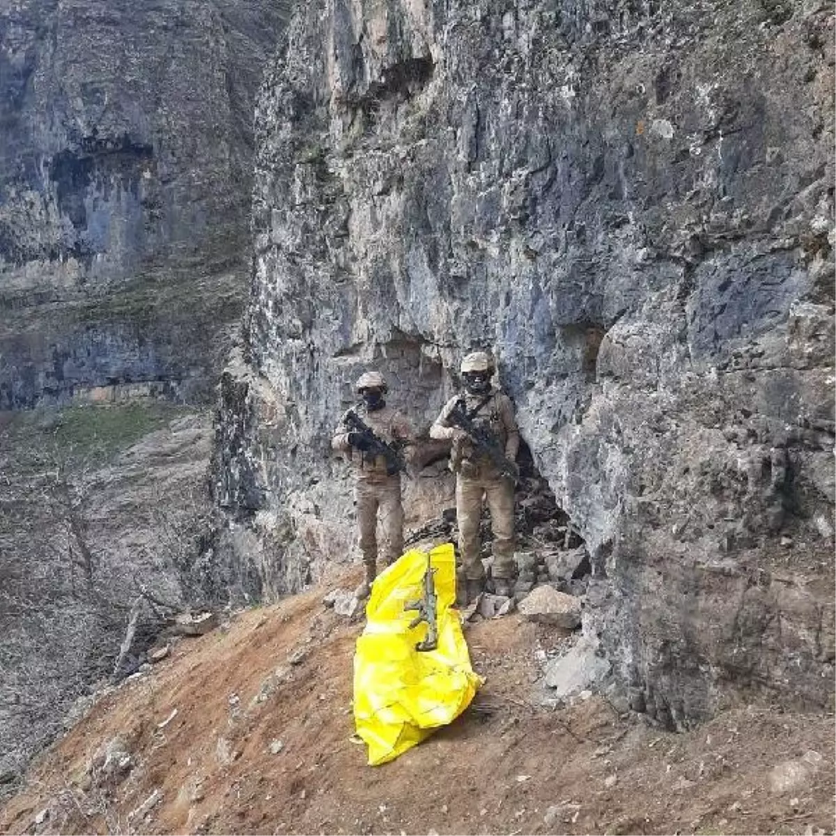 Turuncu kategoride aranan PKK\'lı terörist Hakkari\'de etkisiz hale getirildi