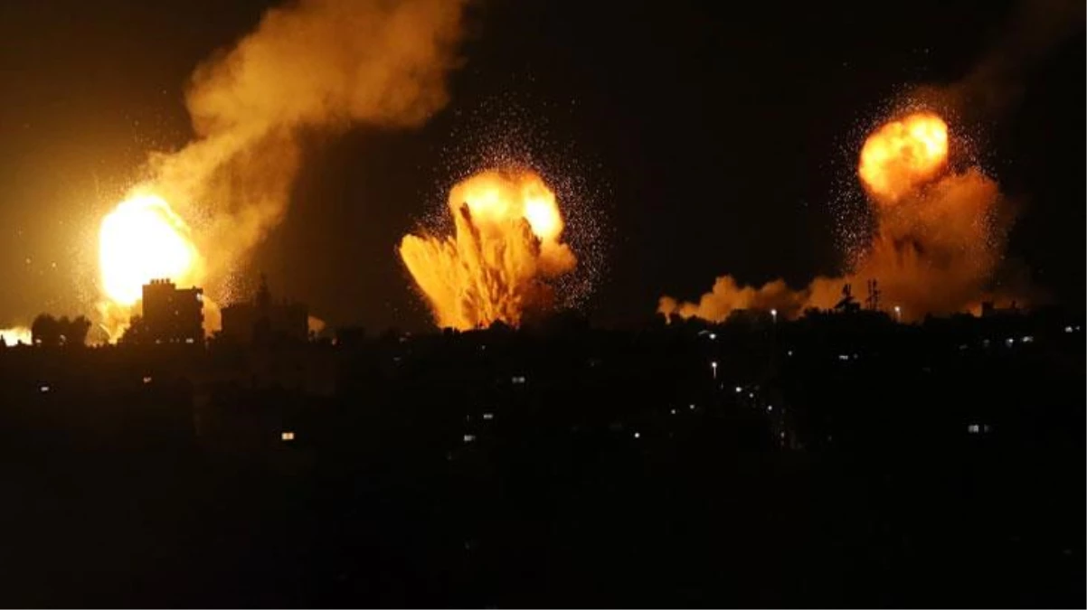 İsrail ordusu, abluka altındaki Gazze ve Lübnan\'a saldırı düzenledi! Hamas\'tan roketli yanıt