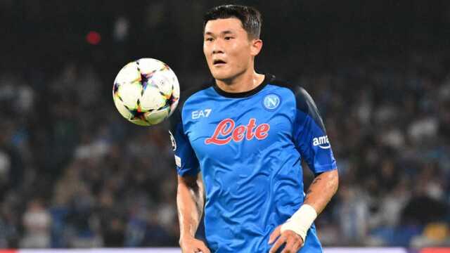 Napoli'de kalması mucize olur! Fenerbahçe'den transfer edilen yıldıza dünya devlerinden büyük ilgi Napoli'de kalması mucize olur! Fenerbahçe'den transfer edilen yıldıza dünya devlerinden büyük ilgi