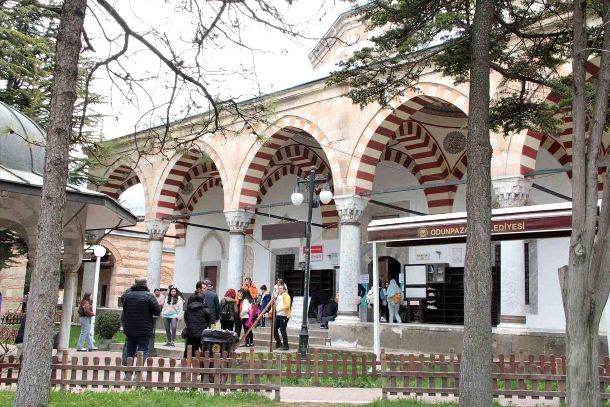 Ramazan ayında Kurşunlu Külliyesi\'nin ziyaretçi yoğunluğu arttı