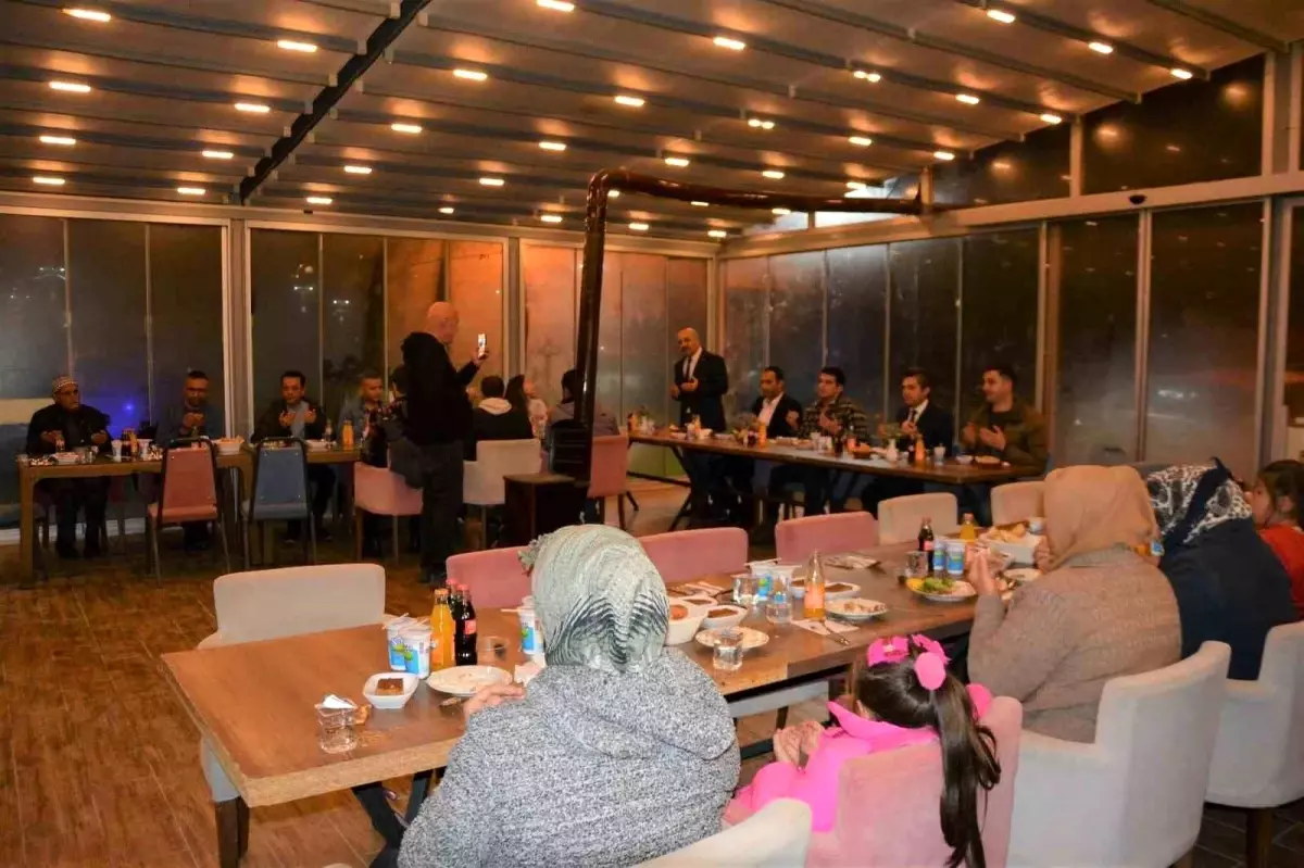 Selendi\'de yetimler unutulmadı