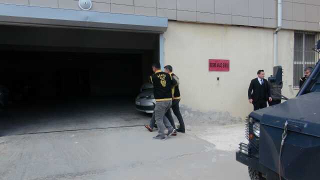 9 yaşındaki kız çocuğunun cesedinin bulunduğu evde yangın çıktı 9 yaşındaki kız çocuğunun cesedinin bulunduğu evde yangın çıktı